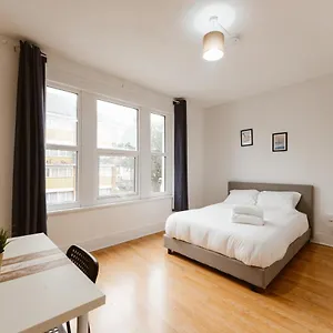 great-rooms-in-plaistow-147.cambridgehotelsuk.com/